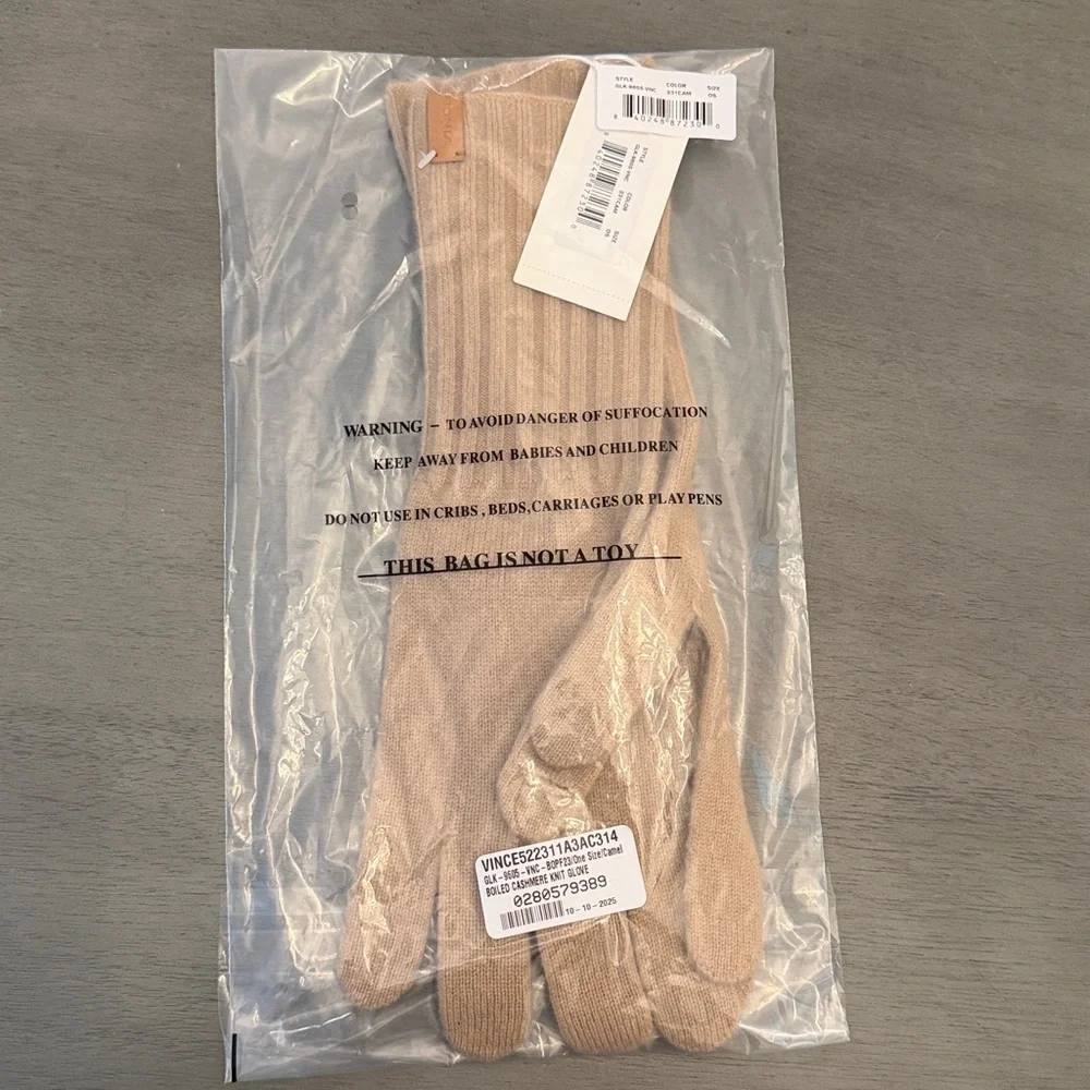 Vince 100% Boiled Cashmere Knit Gloves Camel Touchscreen Phone Friendly Unisex